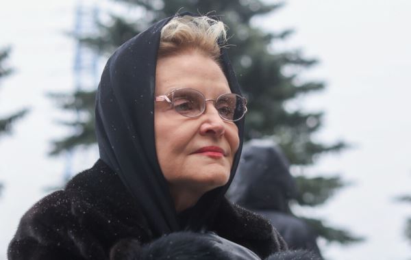 Елена Малышева похоронила маму после тяжелой болезни